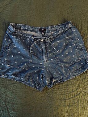Gap Diamond Print Drawstring Extra soft Denim Shorts - 8